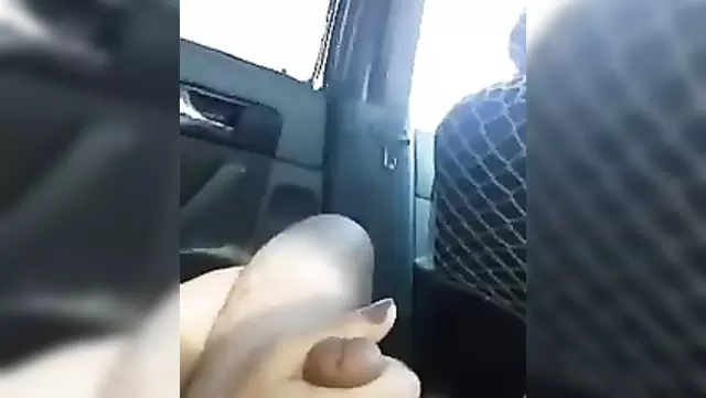 Slut masturbates in the car with her Uzbek boyfriend